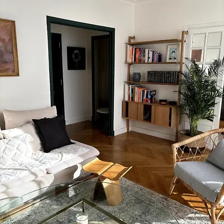 Apartment Proche Cambronne
